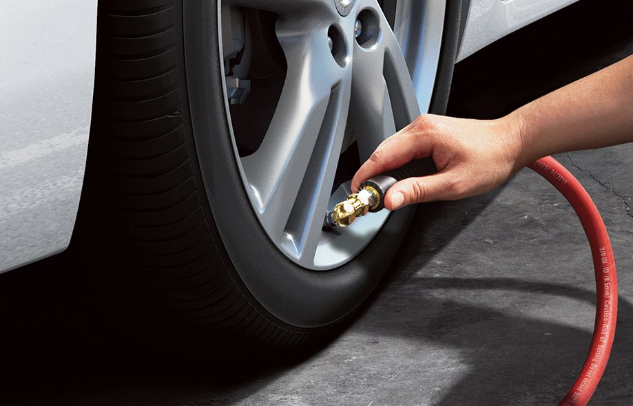 Tire Monitoring Pressure System (TMPS) with Easy-Fill Tire Alert in the 2017 Altima Tire Monitoring Pressure System (TMPS) with Easy-Fill Tire Alert in the 2017 Altima