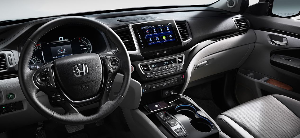 Interior of the 2017 Pilot Interior of the 2017 Pilot