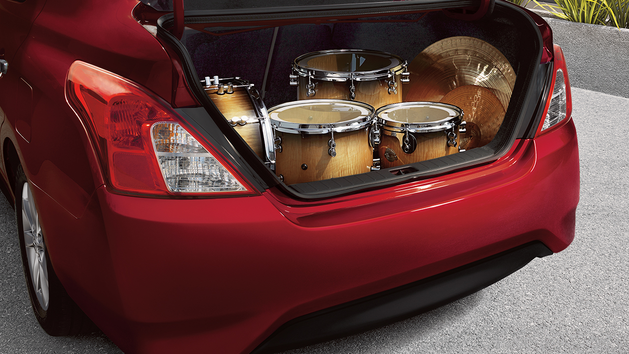 2017 Versa Spacious Trunk Volume 2017 Versa Spacious Trunk Volume