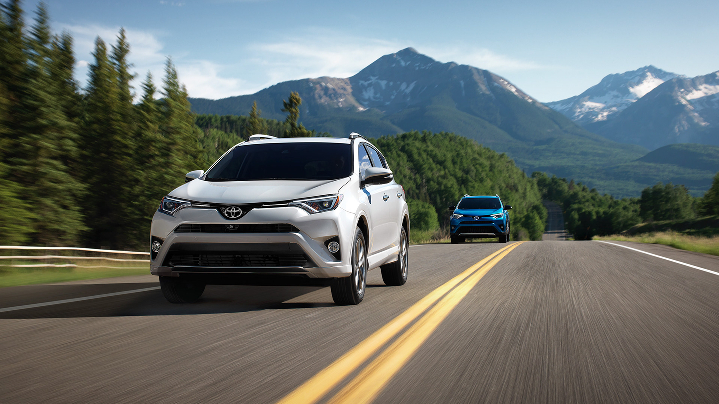 2017 toyota rav4 vs 2017 honda cr-v in elkhart in