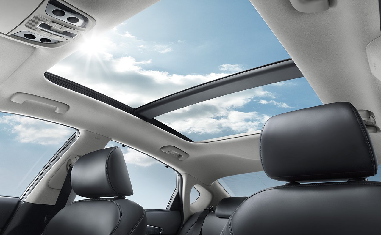 2017 Cadenza with the Panoramic Sunroof 2017 Cadenza with the Panoramic Sunroof