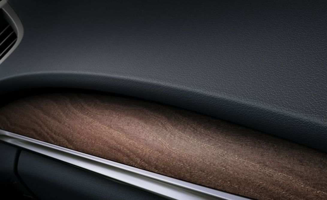 Wood Trim in the Acura MDX Wood Trim in the Acura MDX