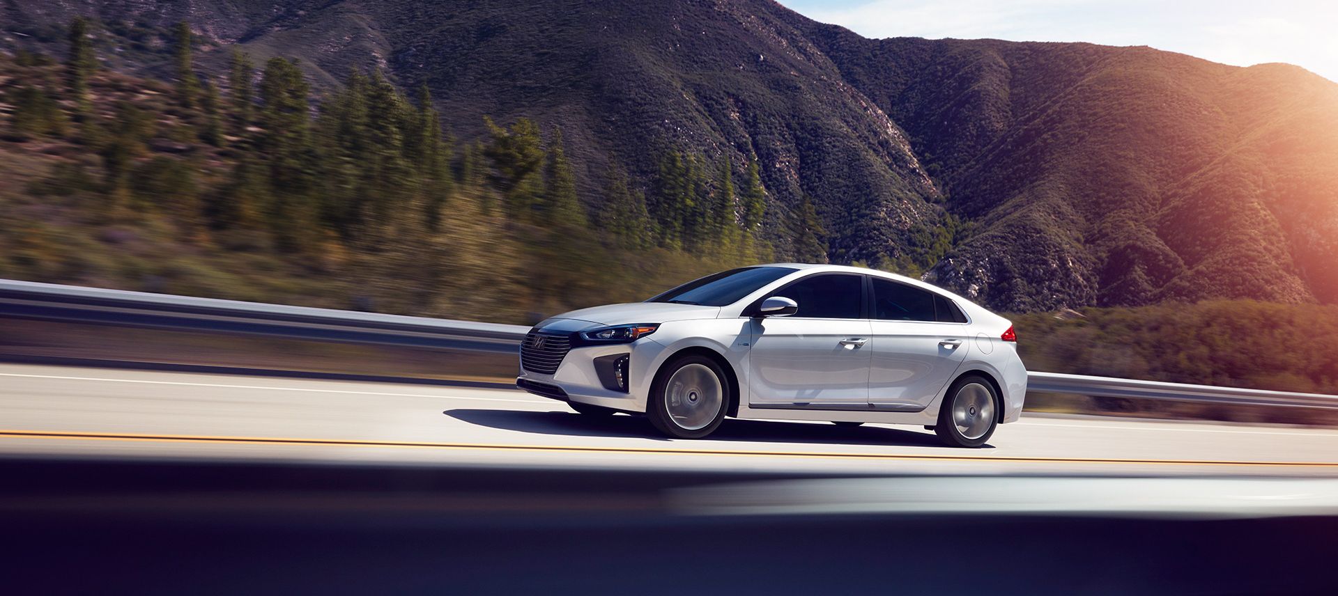 2017 Hyundai Ioniq Hybrid Safety Features in Fredericksburg, VA