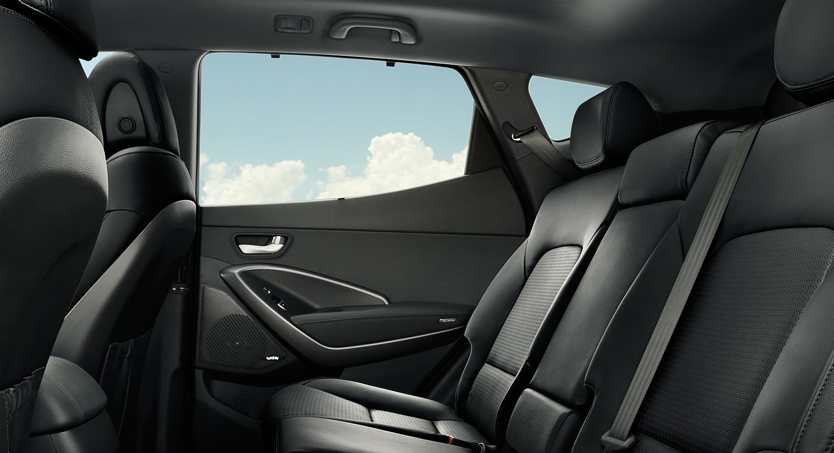 Spacious Cabin of the Hyundai Santa Fe Sport