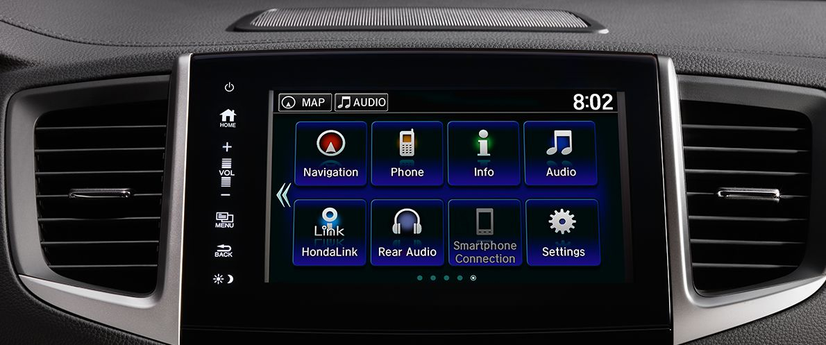 Display Audio Featuring the Multi-Angle Rearview Camera in the Pilot