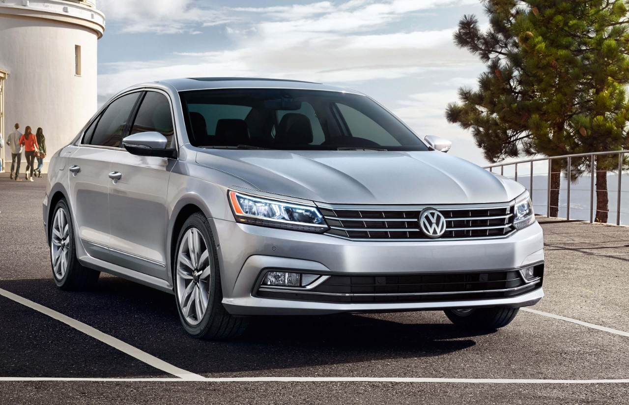 Galardones del Volkswagen Passat 2017 en Capitol Heights, MD Pohanka