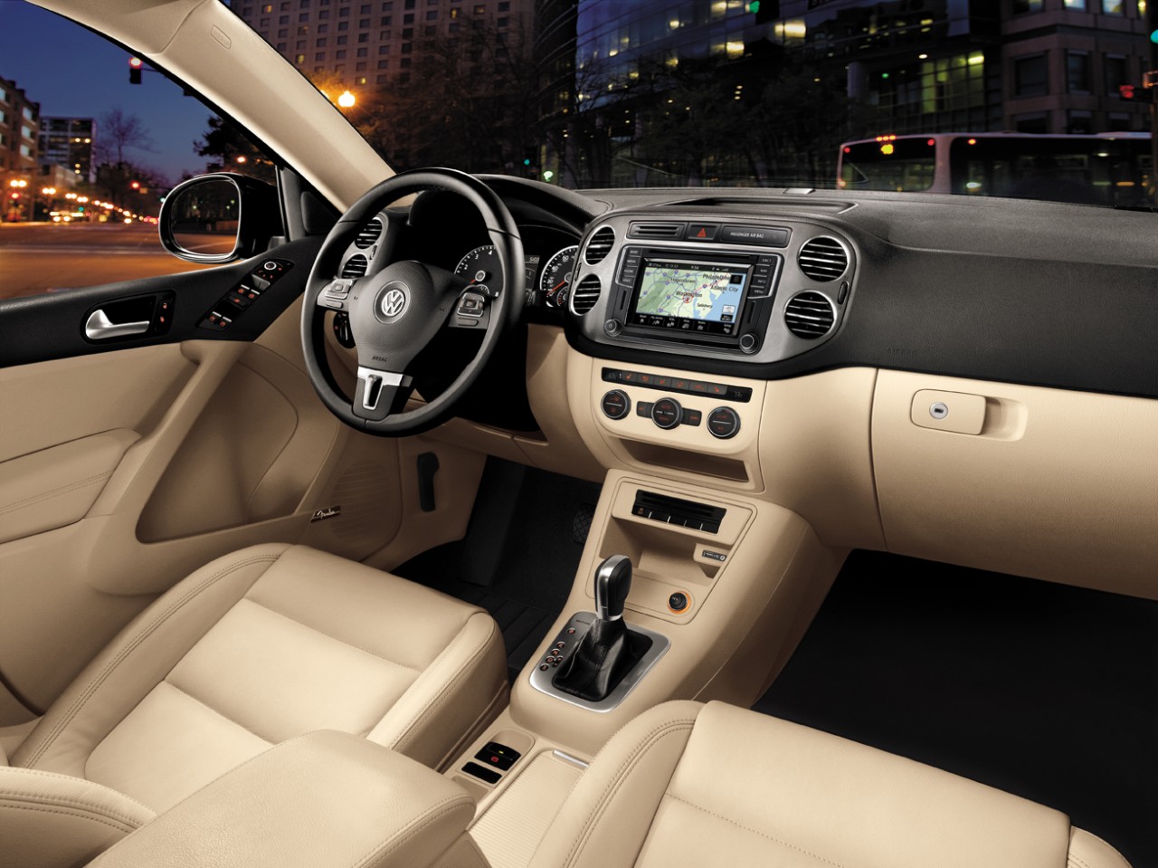 2018 Tiguan Interior with App-Connect®