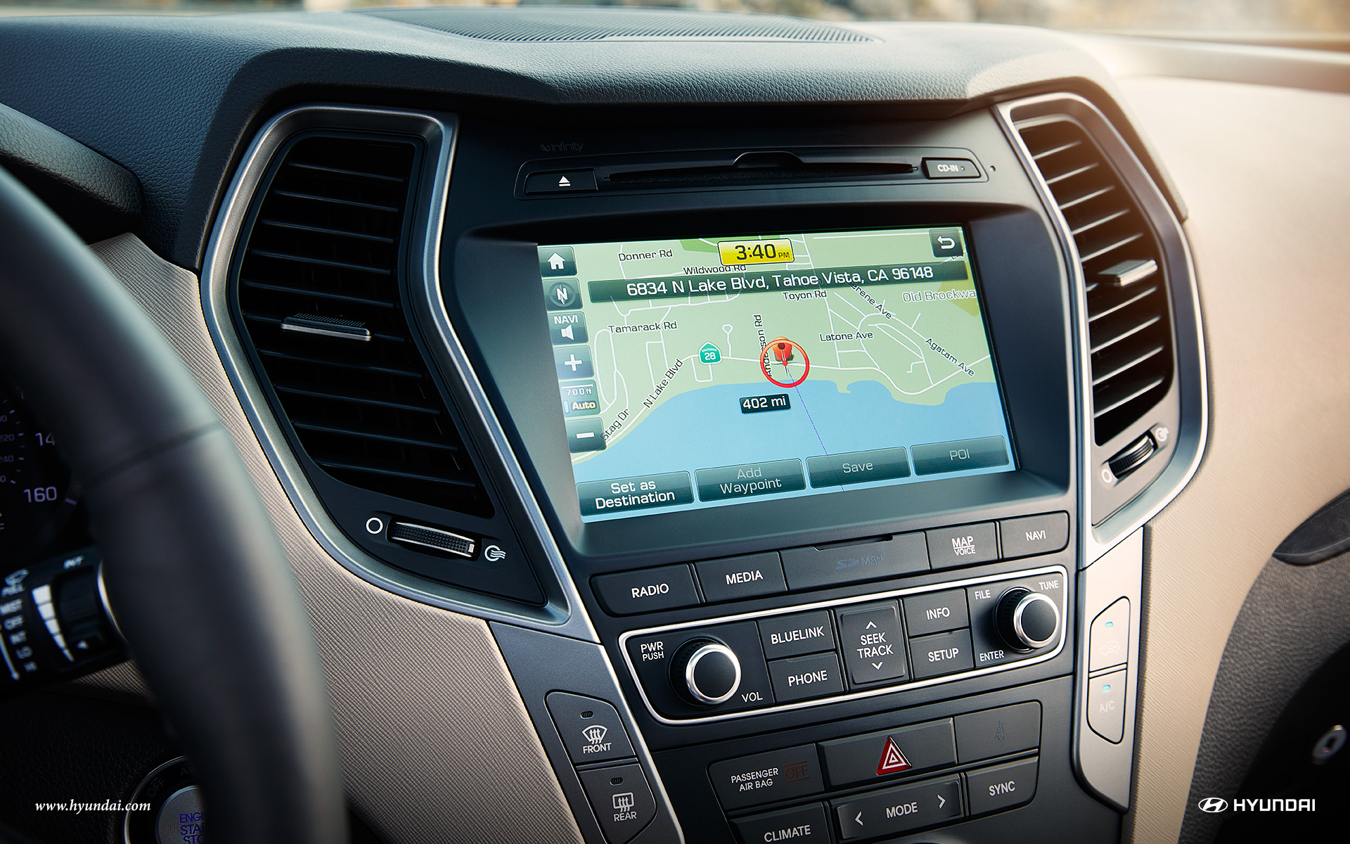High Resolution Touchscreen in the Santa Fe Sport