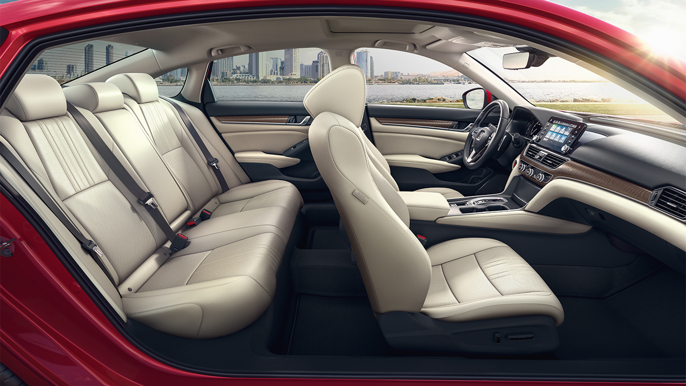 El sofisticado interior del Honda Accord 2018 con opciones.