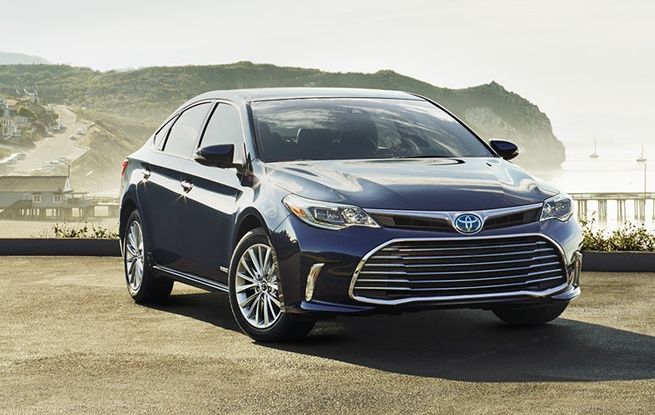2018 Toyota Avalon Hybrid for Sale near Merriam, KS 