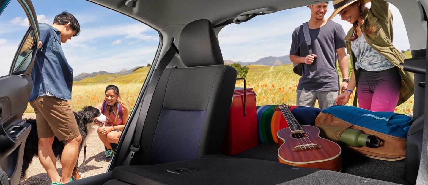 Accommodating Interior of the 2018 Toyota Prius c