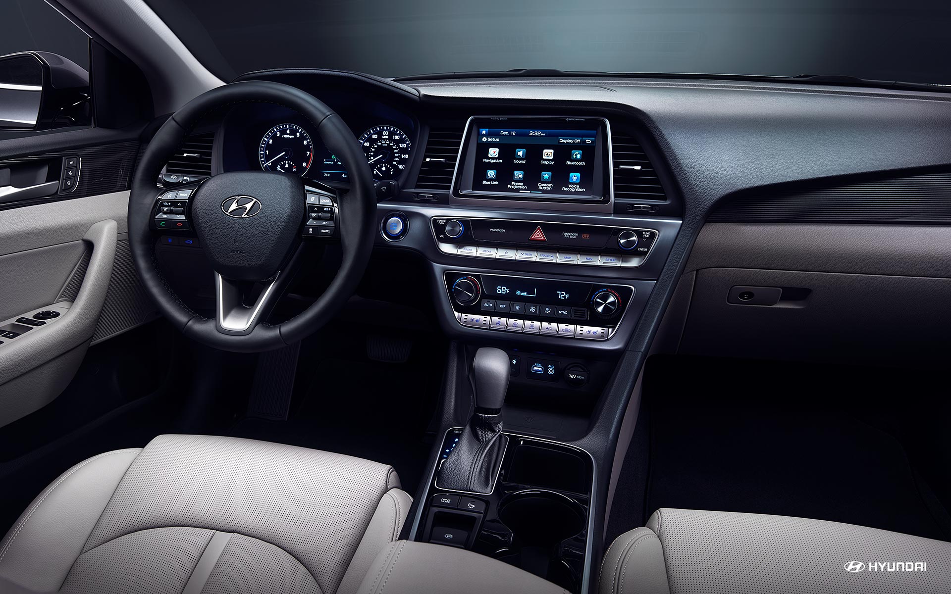 Interior of the 2018 Hyundai Sonata
