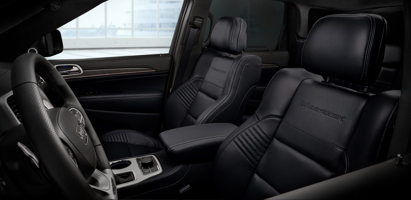 Interior of the 2018 Jeep Grand Cherokee