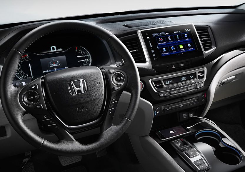 Interior of the 2018 Honda Pilot