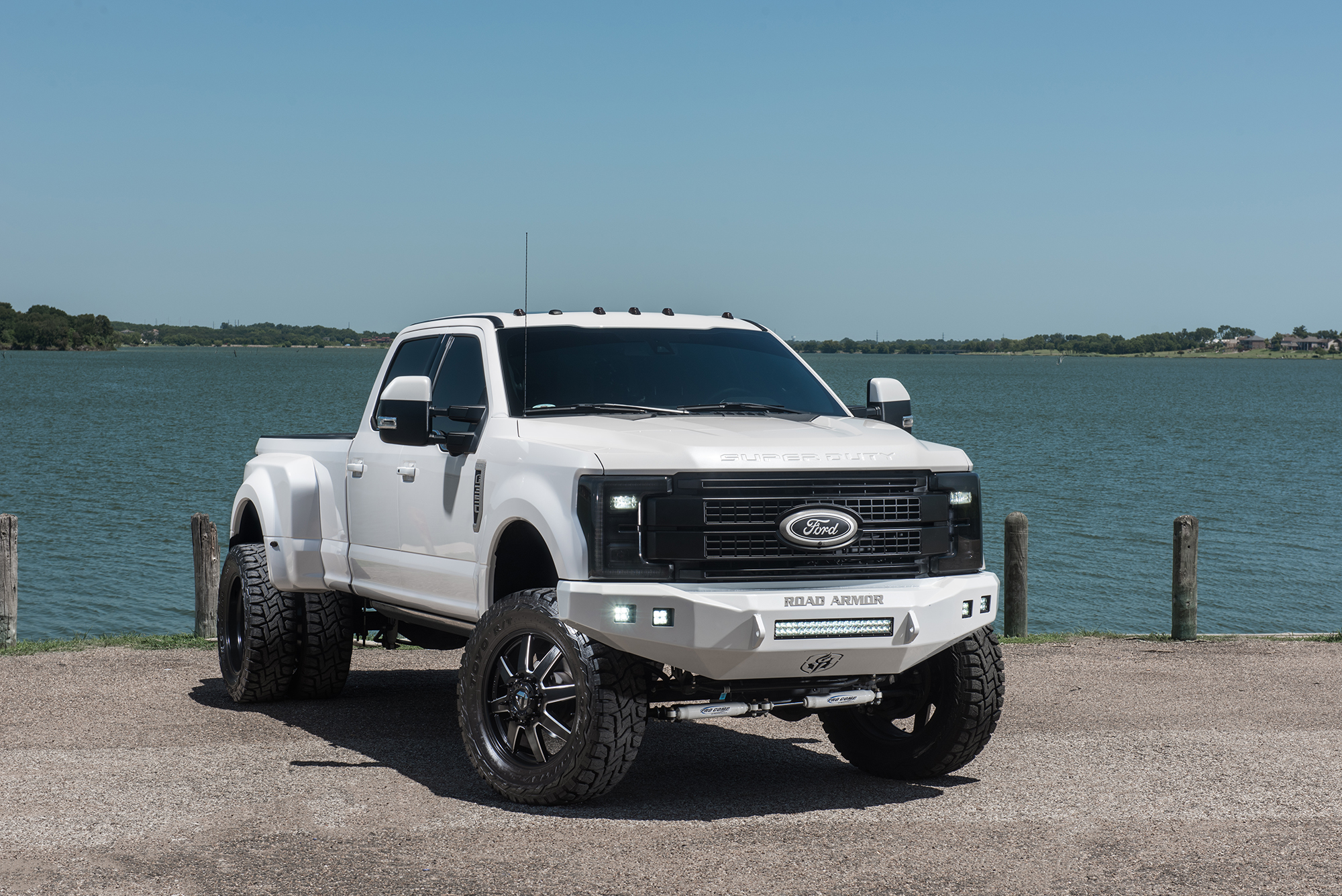 Custom Lifted F350