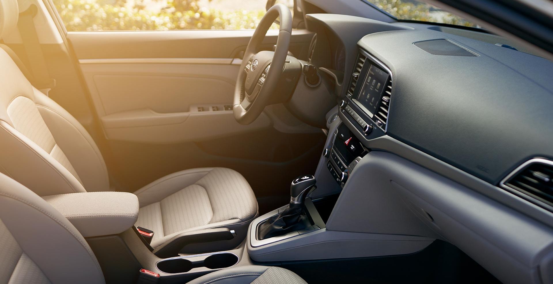Accommodating Interior of the 2018 Hyundai Elantra