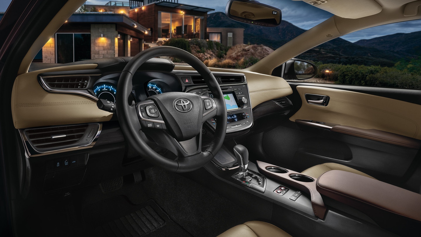 2018 Toyota Avalon Hybrid Interior