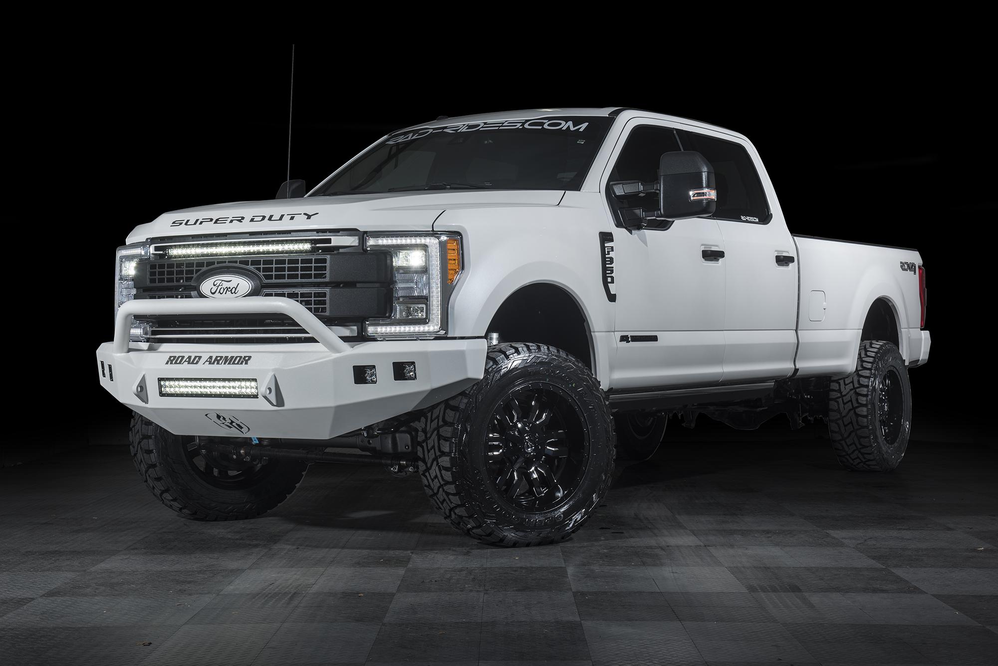 Download 2018 F150 Platinum Leveled Gif