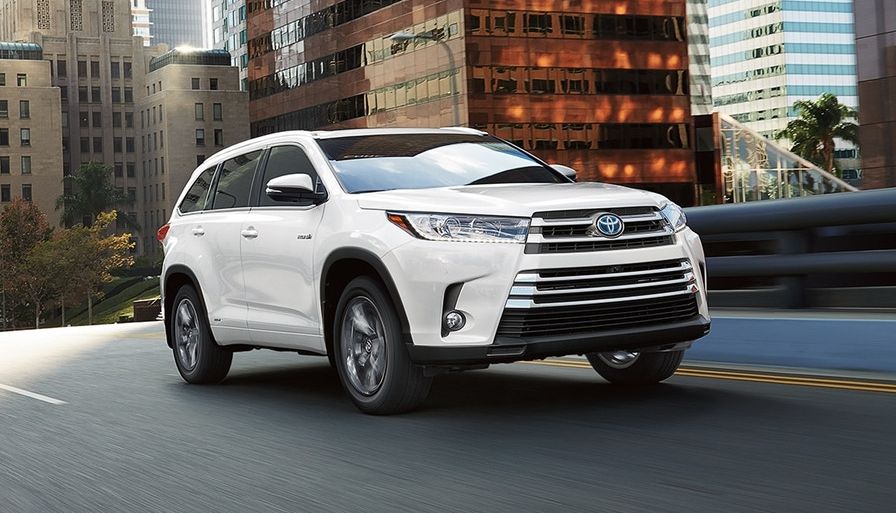 2018 Toyota Highlander for Sale near DeKalb, IL
