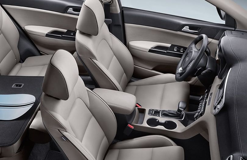Interior of the 2018 Kia Sportage