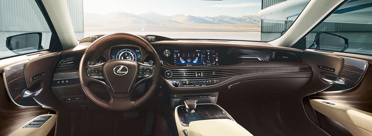 Luxurious Cabin of 2018 Lexus LS 500