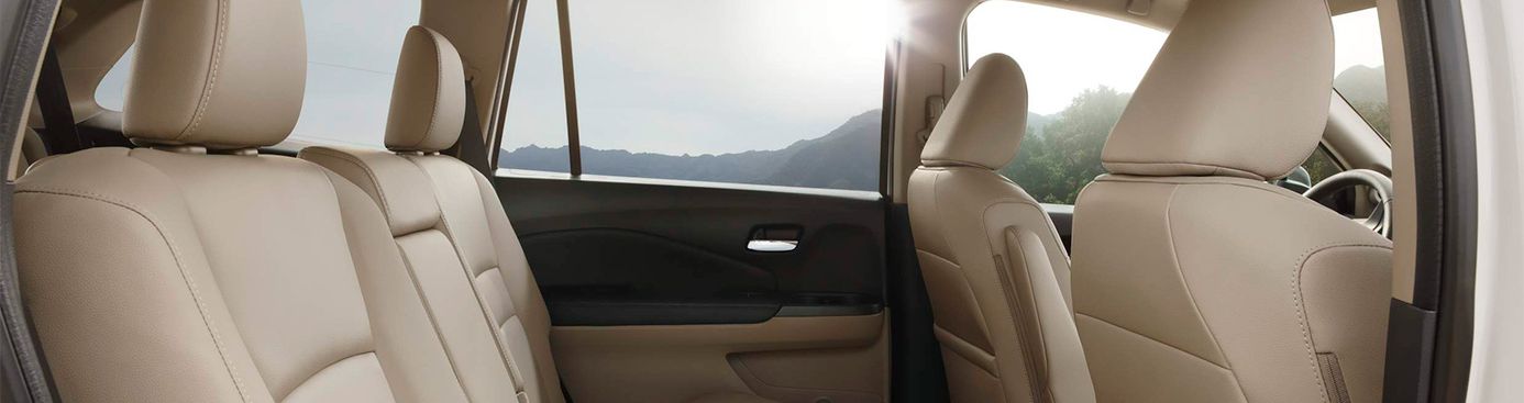 2018 Honda Pilot Interior in Beige Leather