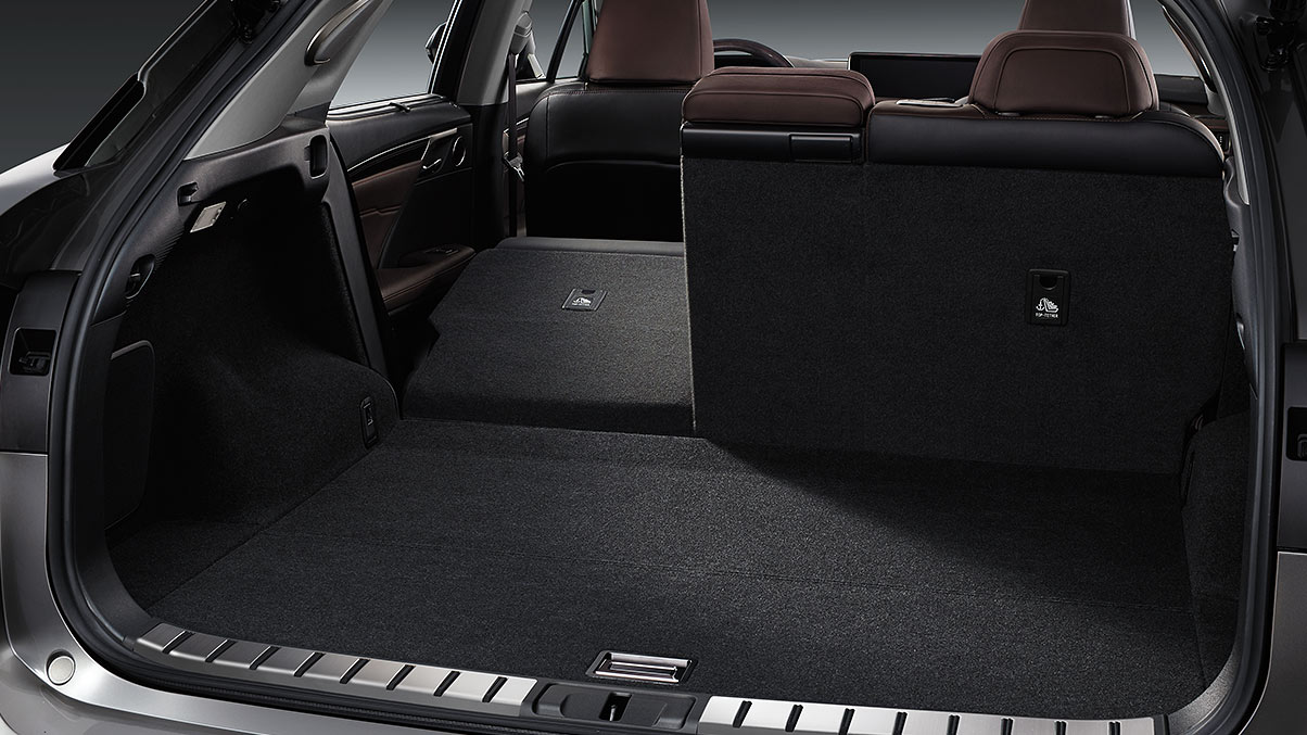 Spacious Interior of the Lexus RX 350