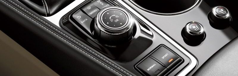 Smart Technology in the 2018 Nissan Maxima