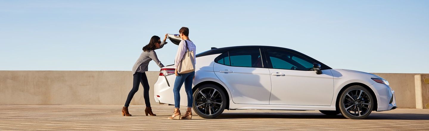 2018 Toyota Camry Leasing near Dekalb, IL