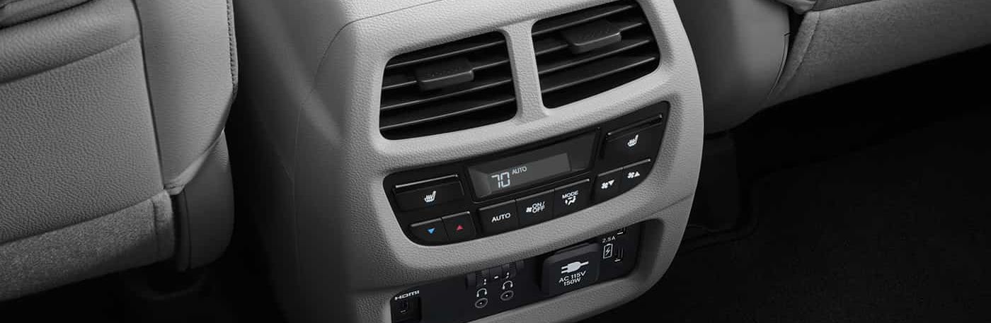 Stay Cozy in the 2019 Honda Pilot