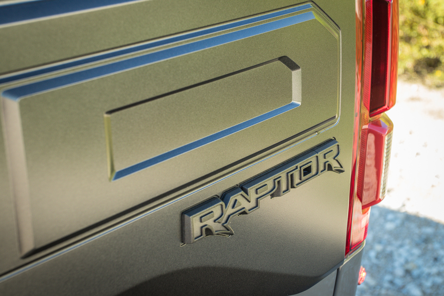 custom off road 2018 raptor built by RAD-Rides dallas texas 4x4 retailer and installer