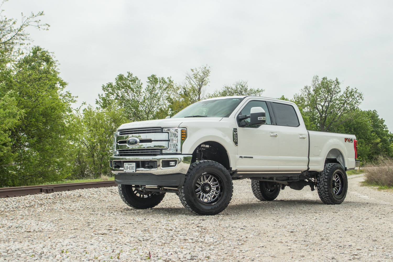 2019 Ford F-250 Lariat 8 inch Fabtech Coil Over Suspension