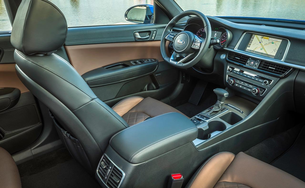 2019 Kia Optima Interior