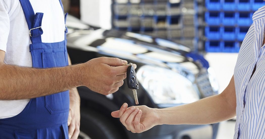 ¡Es fácil! Programa un servicio en Pohanka Lexus lo antes posible. 