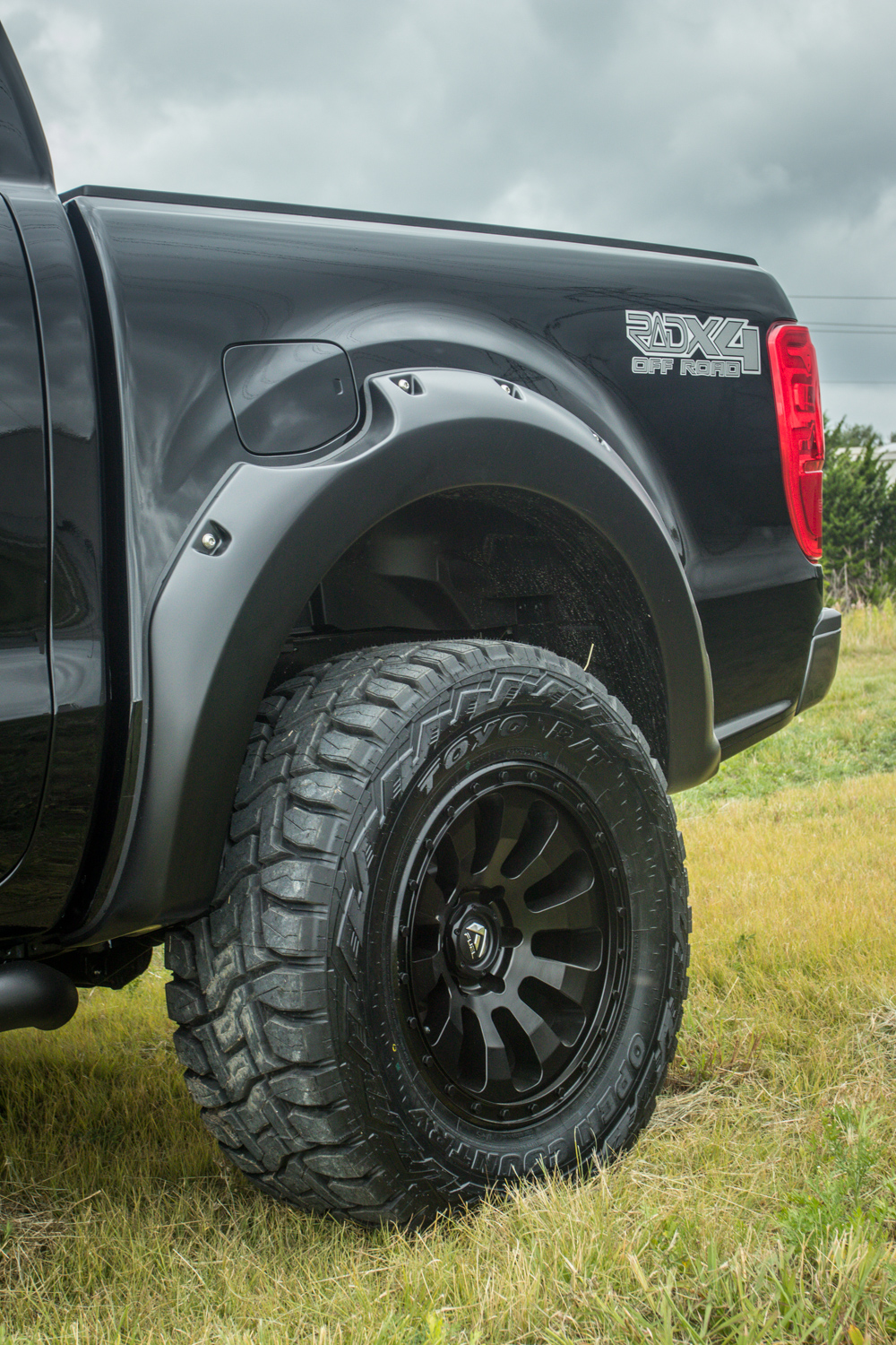 fender flares for ford f250 on New Ford Ranger 4x4 Lifted With Raptor Style Grill And Fabfours Bumper
