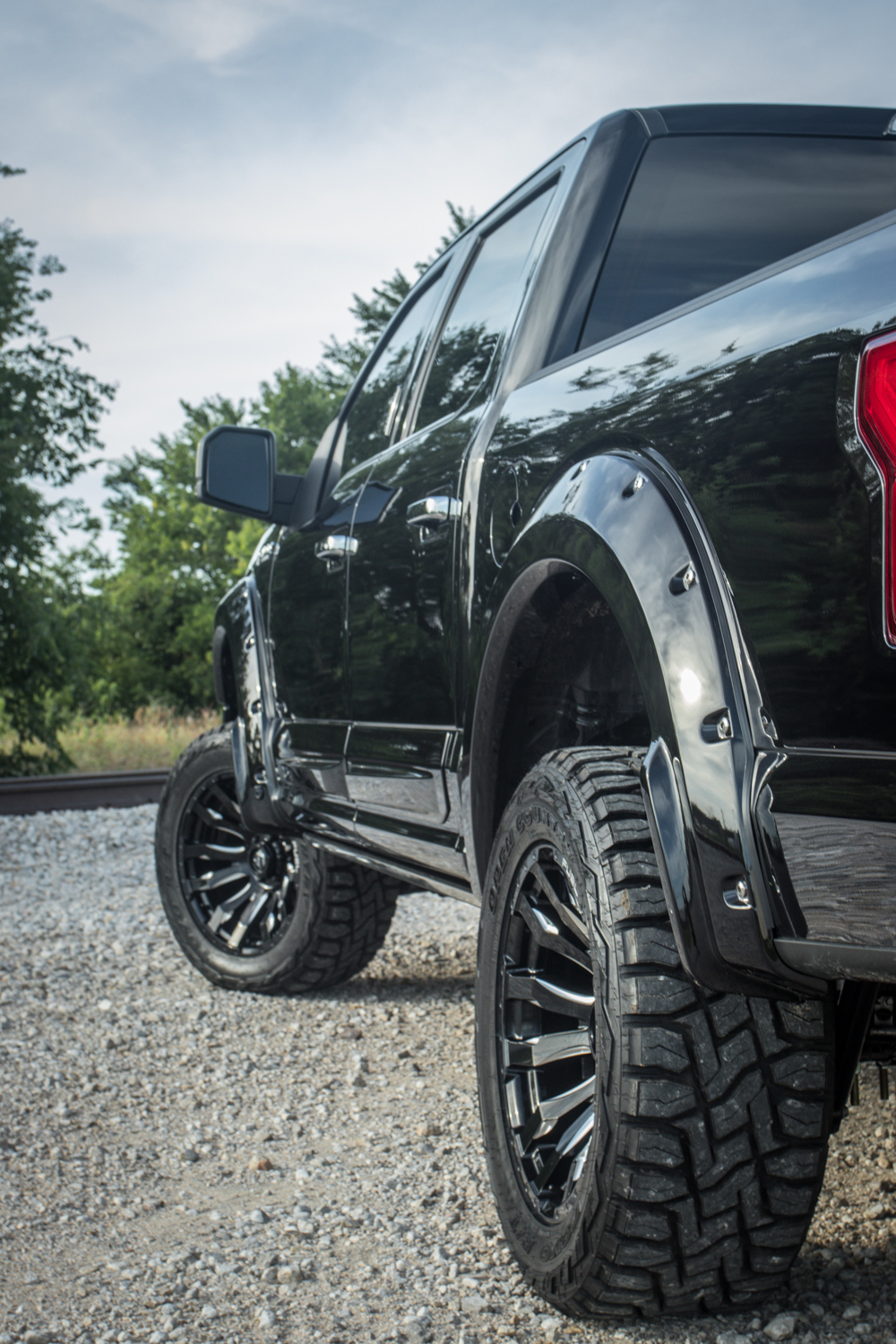 f150 6 inch lift on Ford F 150 Roush Supercharger With Aero Skin Body And Pro Comp Lift Kit