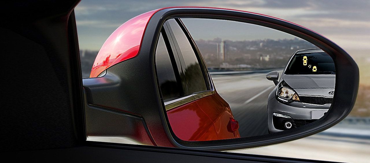 Blind Spot Collision Warning in the 2019 Forte