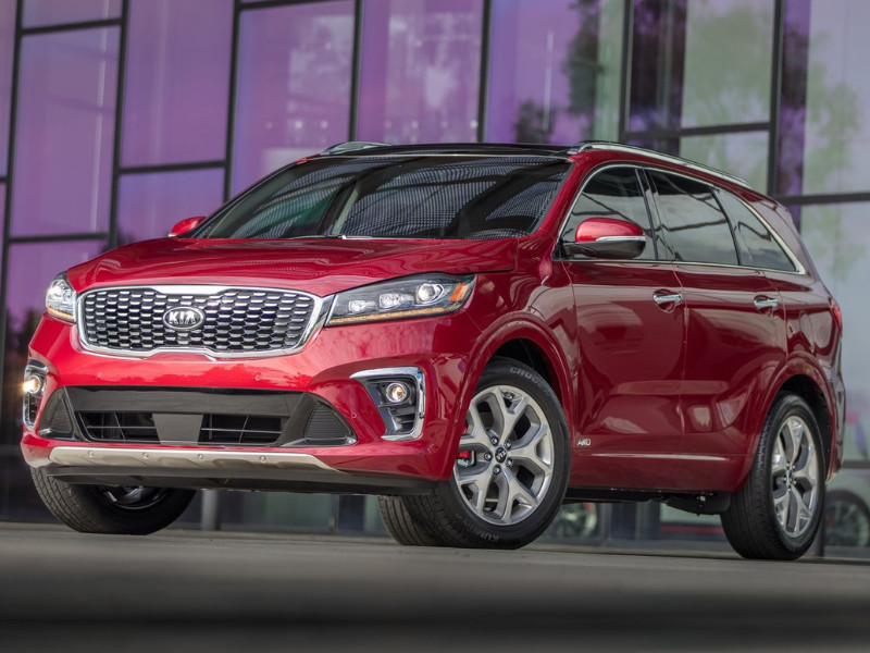 2020 Kia Sorento SUV red color black roof parked
