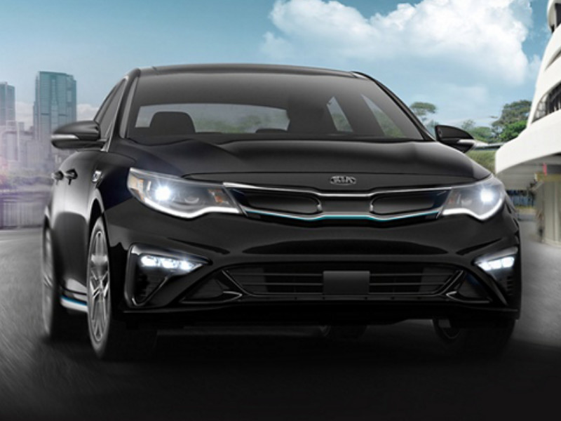 2020 Kia Optima hybrid black color LED headlights shining