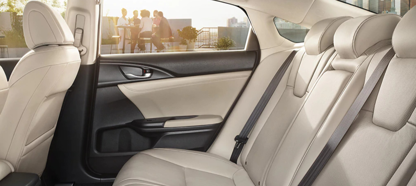 2020 Insight Interior