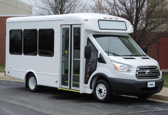 shuttle service from topeka to kansas city airport