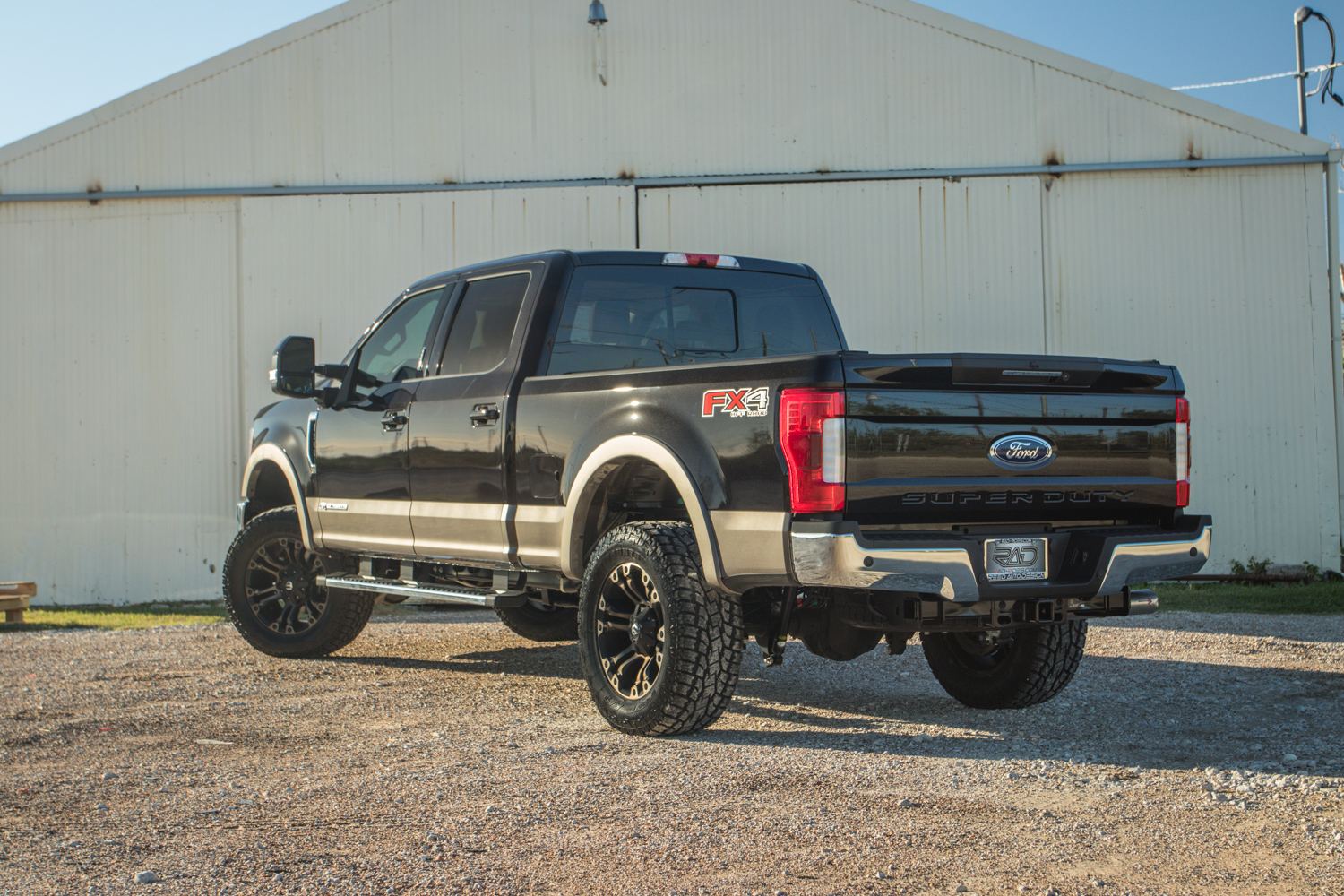 Lift Level and Wheel Tire Package on a F250 Super Duty 4x4 Truck in