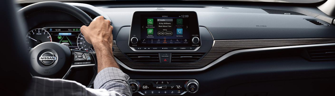 2020 Nissan Altima Center Console