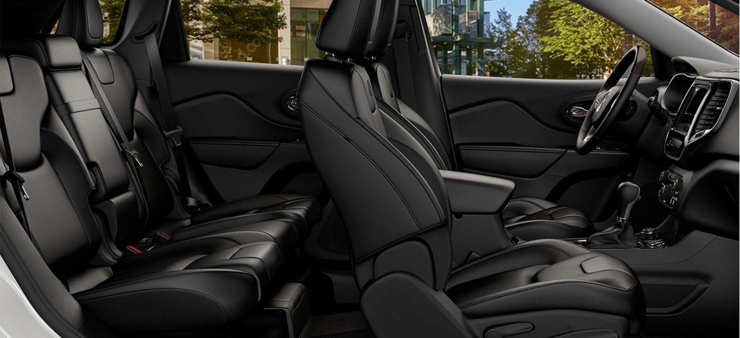 2020 Jeep Cherokee Cabin