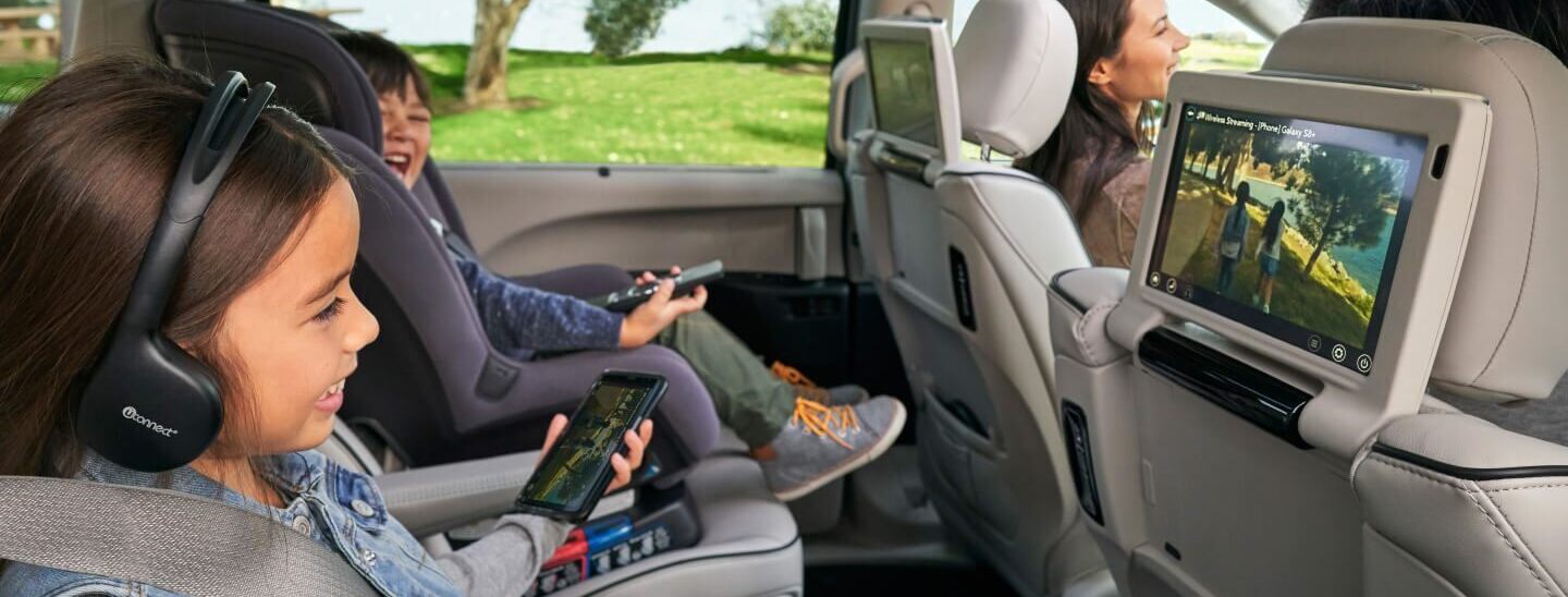 2020 Chrysler Pacifica Available Blu-Ray™ Player