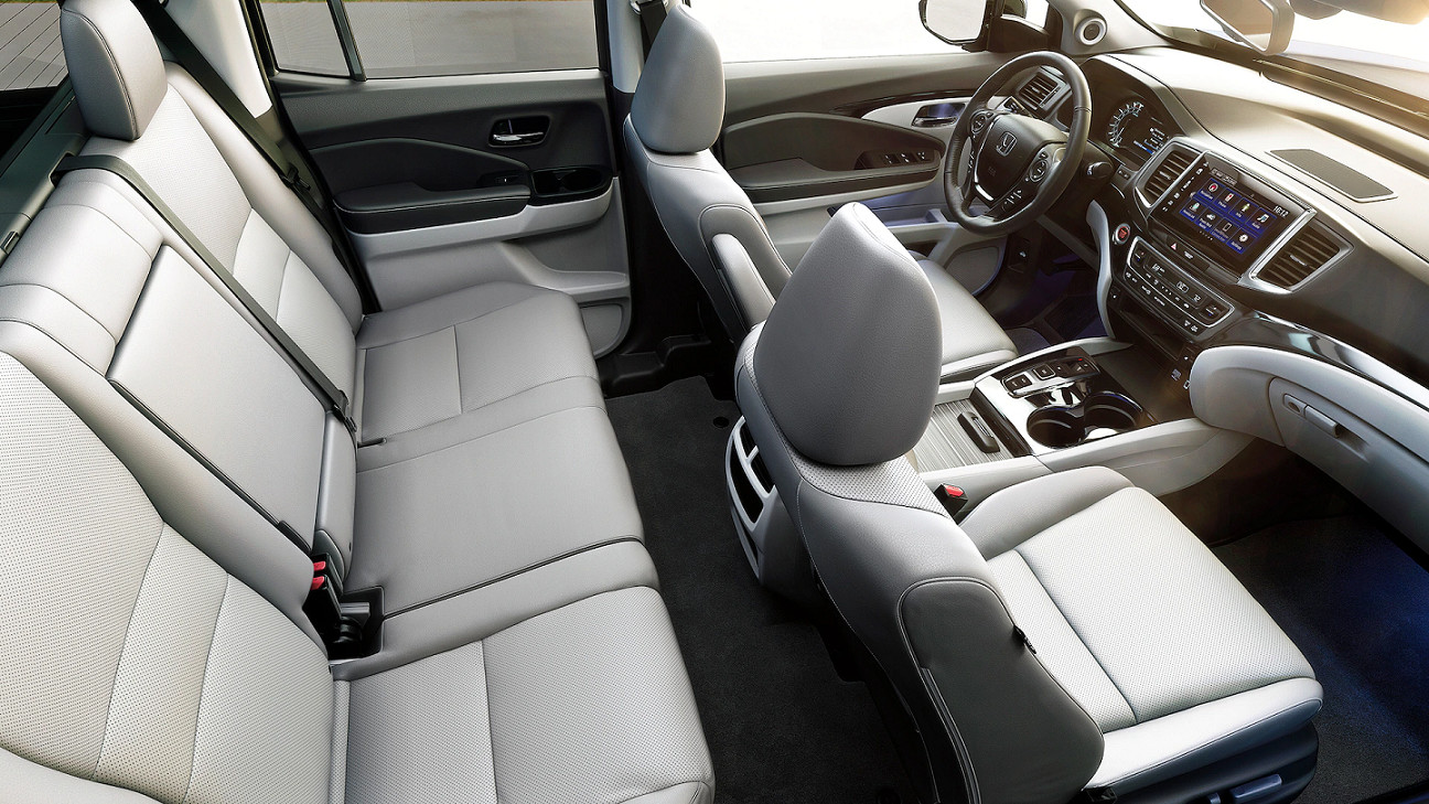 Roomy Cab of the 2020 Honda Ridgeline