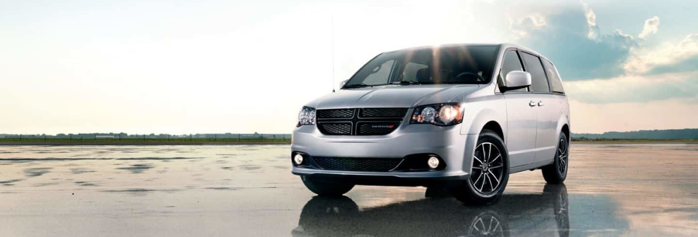 Pre owned minivans for sale best sale near me