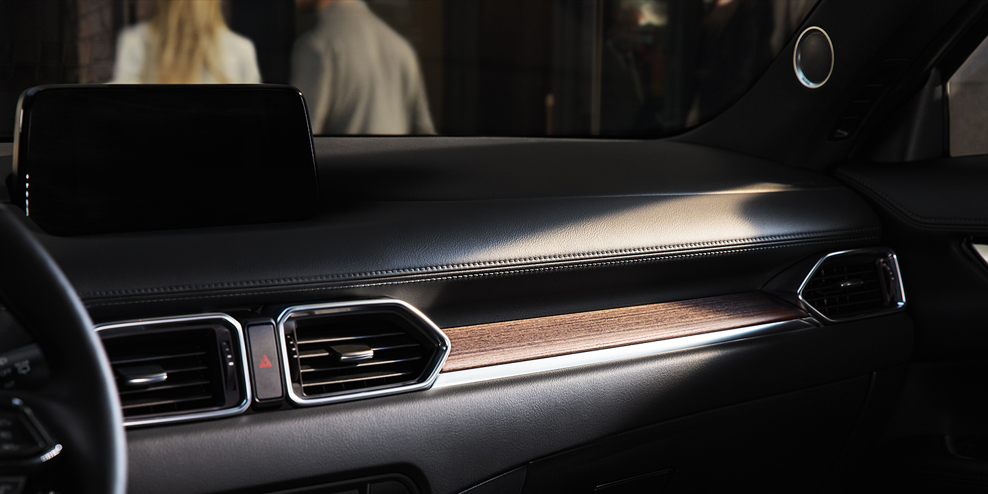 2020 MAZDA CX-5 Front Dash