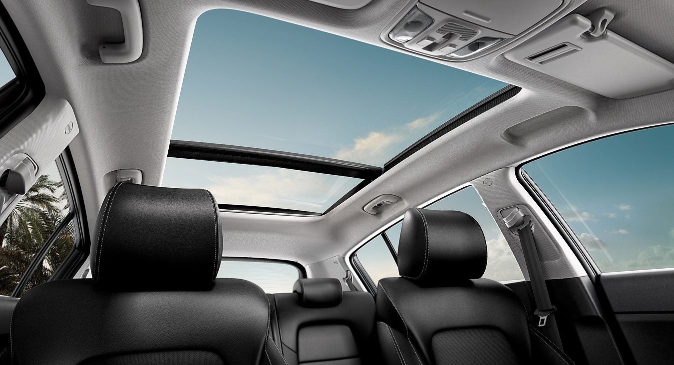 2020 Kia Sportage Available Panoramic Sunroof