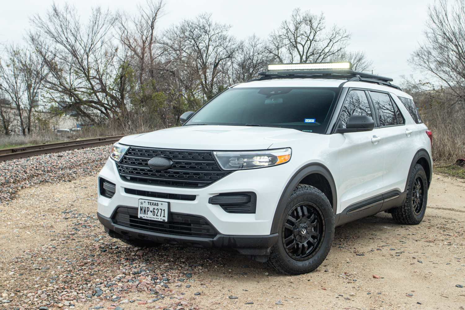 2020-ford-explorer-images-top-suvs-redesign